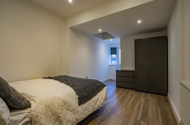 Colum Road, Cathays, Cardiff - Image 3